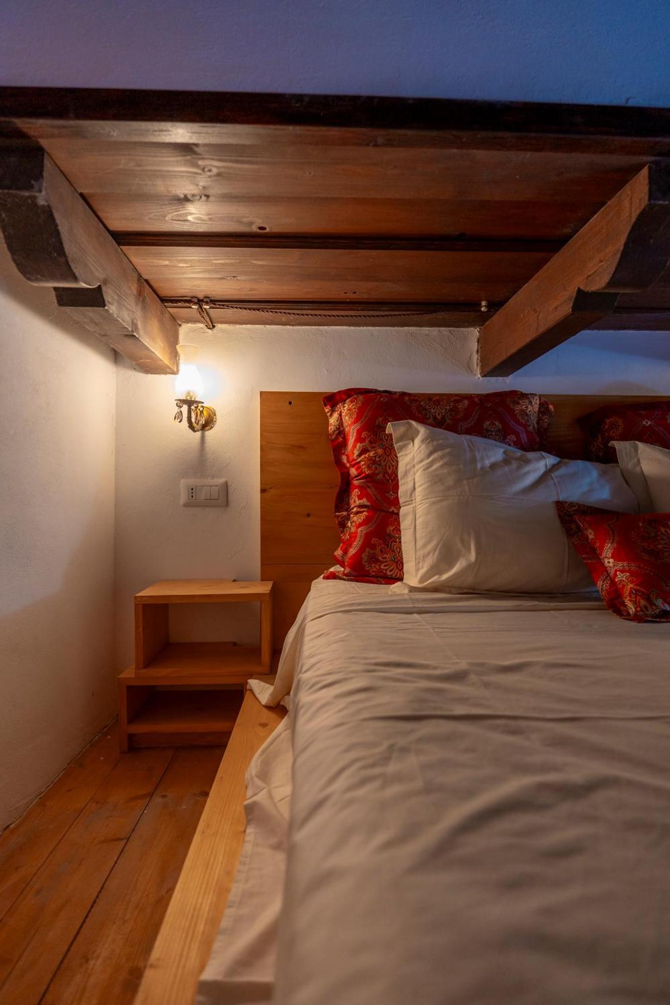 Guesthouse Veni I Gjyshit Nderlysaj Zewnętrze zdjęcie